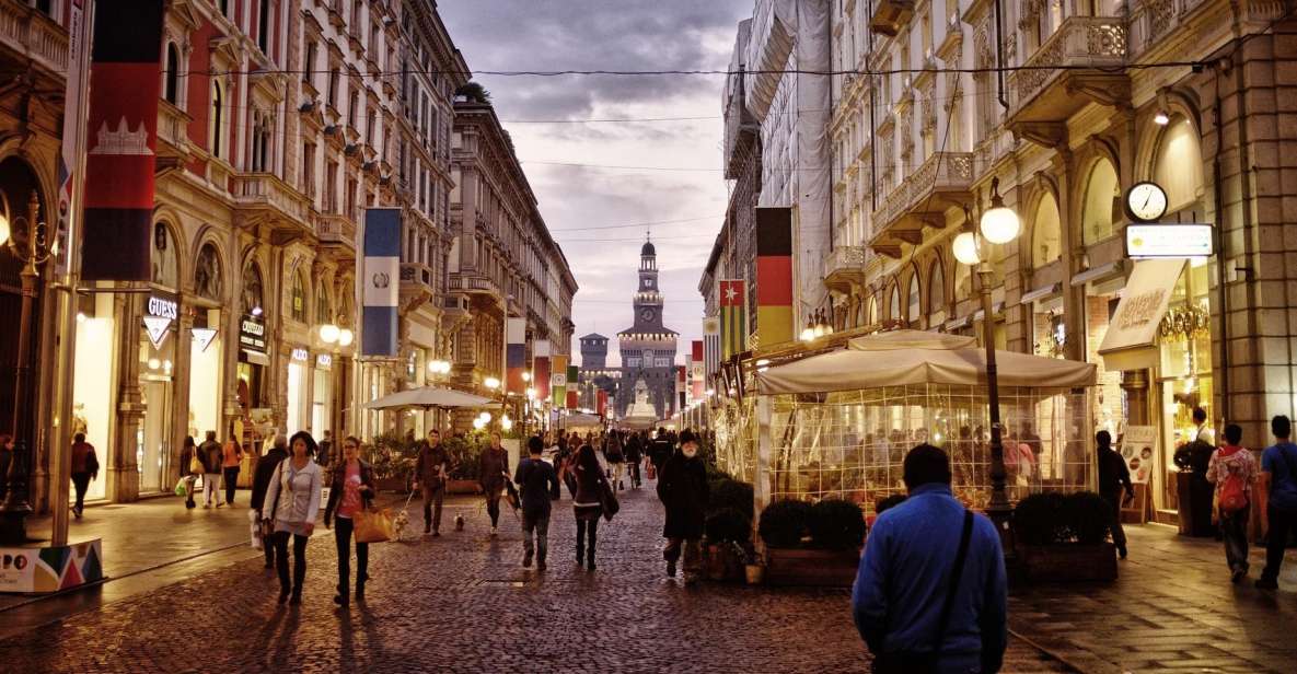 2-Hour Milan by Night Walking Tour - Key moments worth your time