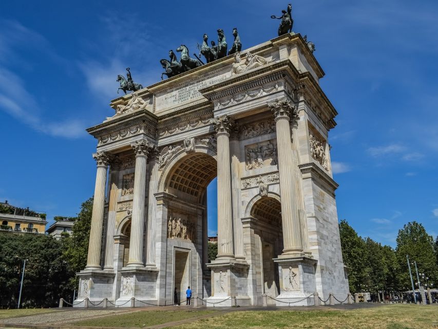 2-Hour Milan by Night Walking Tour - Vittorio Emanuele II Gallery to Duomo Square After Dark
