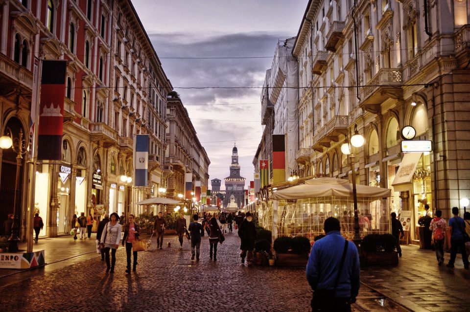 2-Hour Milan by Night Walking Tour - Pace and Practical Tips for Comfortable Night Walking