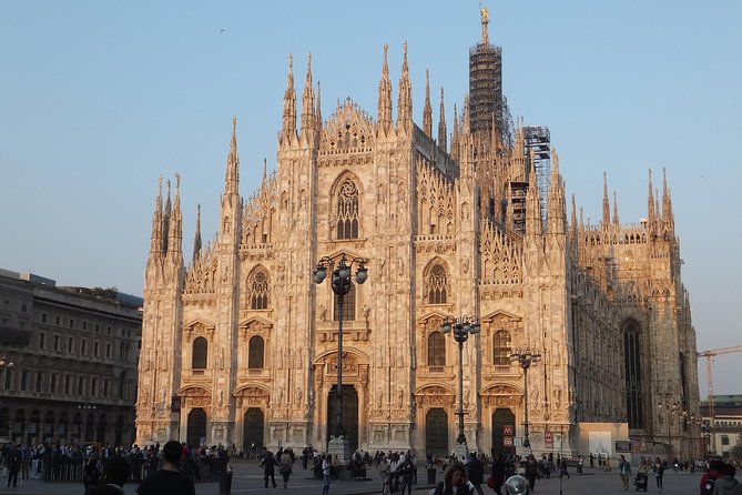 3-Hour Milan City Tour with The Scala Theatre - small group tour - Bramante’s illusion at Piazza dei Mercanti and Castello Sforzesco: a calmer Milan stretch