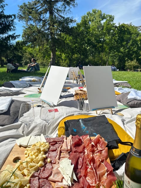 Art in the Park: Paint 'n Sip at Parco Sempione - Where to meet: the kiosk, the corners, and finding the group fast