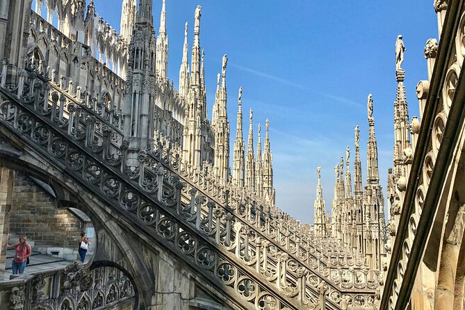Audio Guide for the Duomo - Milan Cathedral (no ticket) - Stained Glass, Clocks, and Other Small Clues You Can Actually See