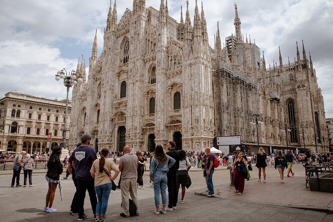 Best of Milan Small-group Walking Tour with Duomo visit - Piazza Mercanti: when Milan’s medieval civic life still shows
