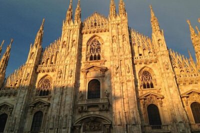 Classical Milan tour - Castello Sforzesco: courtyards, park views, and the Arch of Peace