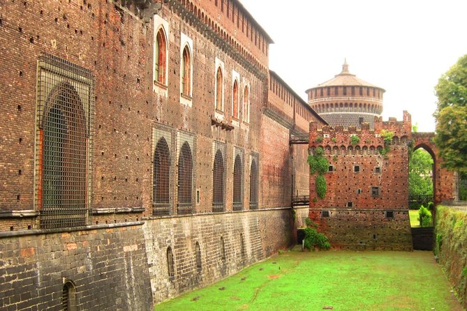 Duomo and Sforza Castle Guided Tour in Milan - Castello Sforzesco in two hours: fortress vibes and Pietà Rondanini