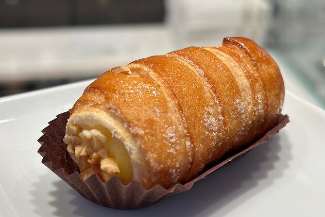 Eating Milan Street Food Tour with Guided Tasting and Sightseeing - Pace, comfort, and what to bring (including the water plan)
