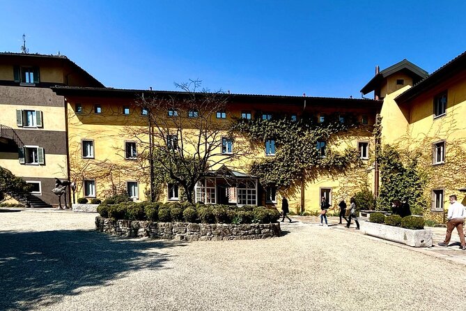 From Lake Como or Milan: Serravalle VIP shopping and Wine Tasting - Hands free shopping and the Guest Lounge perks that change the whole day