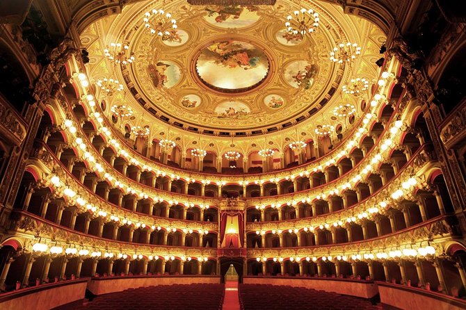 Highlights of Milan Private Guided Tour: Duomo, La Scala Theatre & Sforza Castle - Guide Quality: When Lucia or Freda Brings Milan to Life