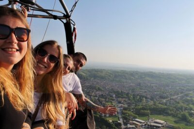 Hot air balloon flight Milan Monday-Friday - Off-road transfer and a detailed pre-flight briefing: what to expect on the ground
