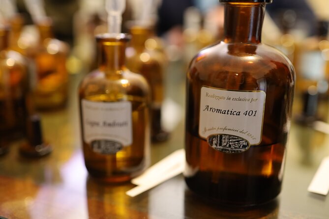 Italian Perfume Workshop in Milan - The science of scent notes: how you start recognizing what you’re smelling