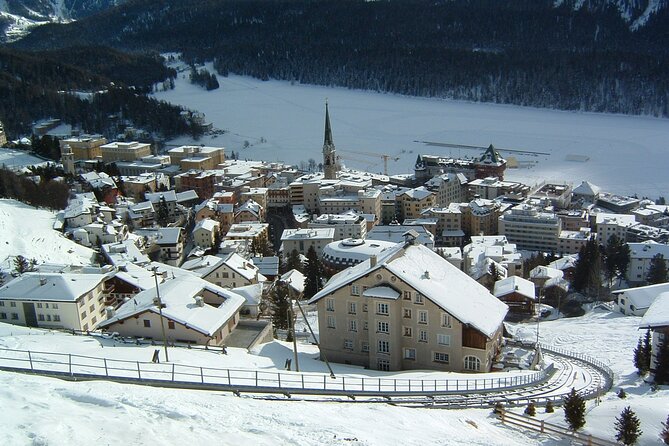 Lake Como cruise, St.Moritz and Bernina Red Train - Tirano: One-Hour Reset Before the Bus Back