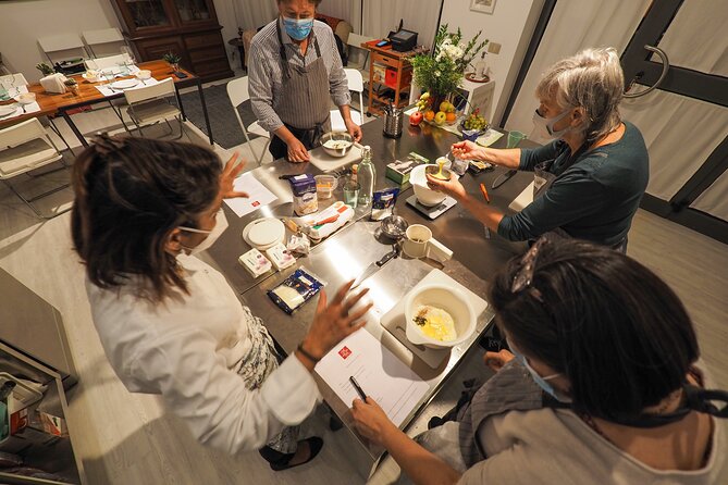 Learn to Cook Italian Recipes with an Italian Chef - Clean hands, clear instructions: what the best sessions feel like