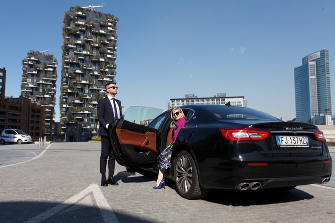 LINATE - MILANO airport transfer with private Luxury Car - The meet-and-greet system that saves your sanity
