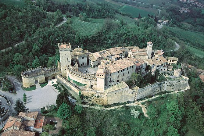 Medieval villages & Cremona Stradivari's town, tour from Milan - Food and drink: local wines, cheeses, and meats the right way