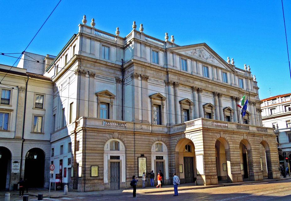 Milan 3–Hour Cultural Bike Tour - Biking in Milan traffic: comfort, bike condition, and pacing