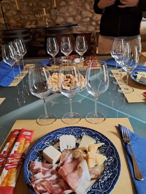 Milan: Brescia & Franciacorta with Wine Tasting Small Group - Using your 3.5 hours in Brescia without wasting it