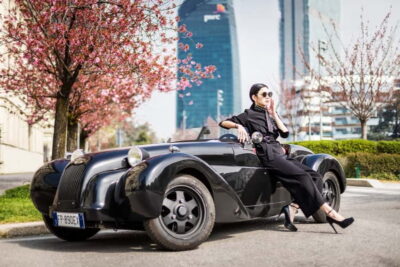Milan: City Highlights Private Tour by Vintage Car - Meeting point and how the tour actually starts (Piazza and Princi)