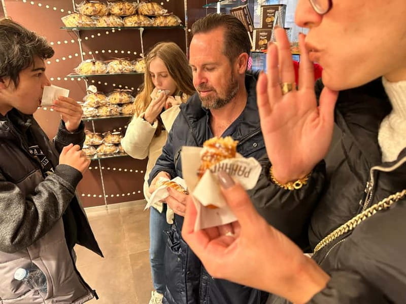 Milan: Delicious Food Tour and City Center Sightseeing - Piazza Affari Stops: L.O.V.E. and the Finger