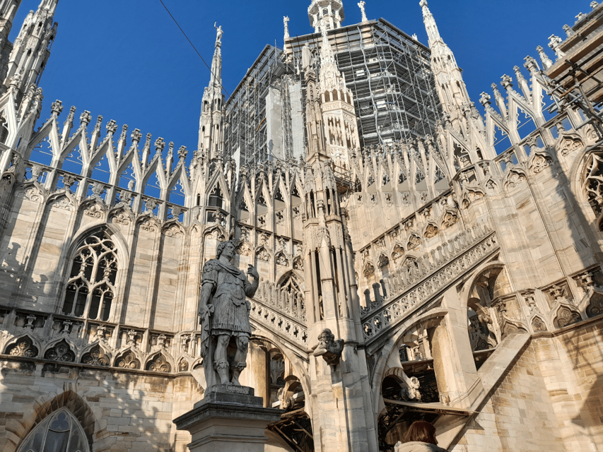 Milan: Duomo Cathedral and its Terraces guided Tour - Meeting logistics and dress code: quick checklist for smooth entry