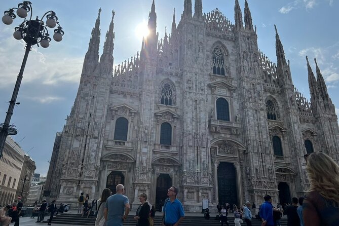Milan Duomo, Sforza Castle and Pieta Guided Tour with Tickets - Behind the Opera House: Castello Sforzesco Courtyards and the Fortress-to-Museum Shift