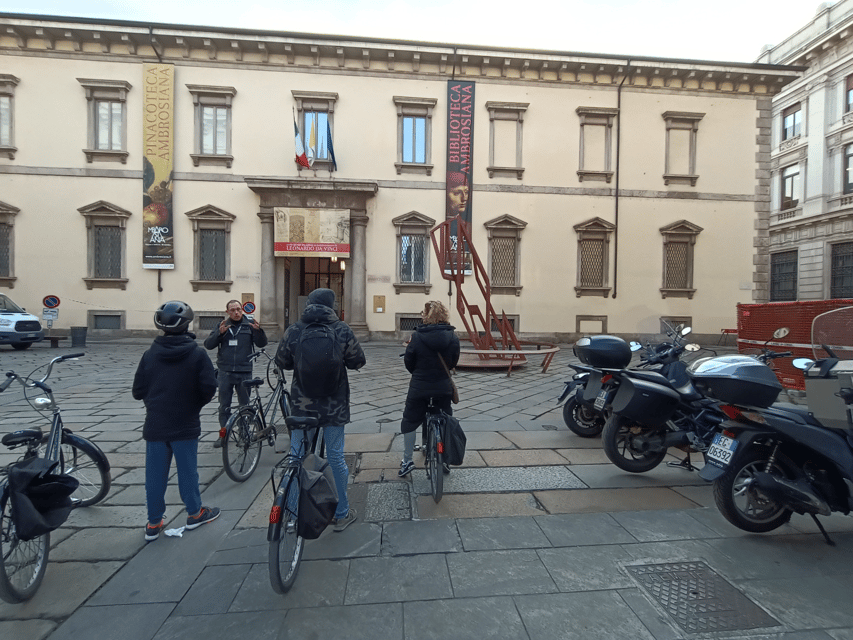 Milan: ELECTRIC-Bicycle Tour Live Tour Guide 3 hours & half - Saint Ambrose, Roman Columns, and the Canals: mixing eras on one ride
