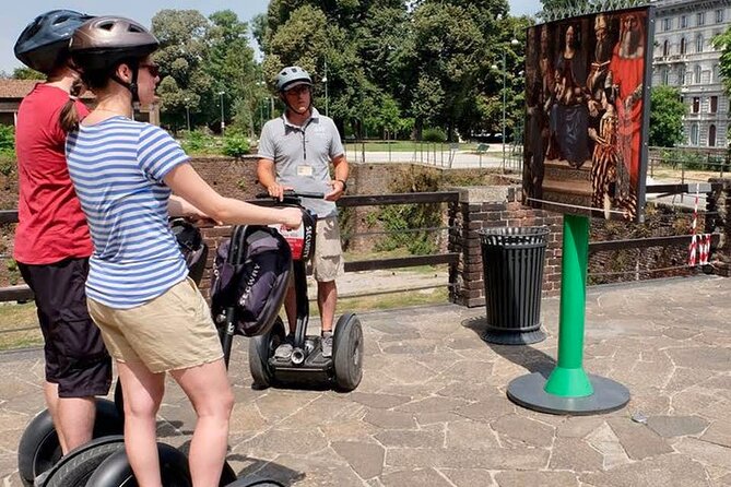 Milan: Electric Bicycle Tour Tourist Guide Live - 3 hours & half - Milan in motion: how the route strings together key districts