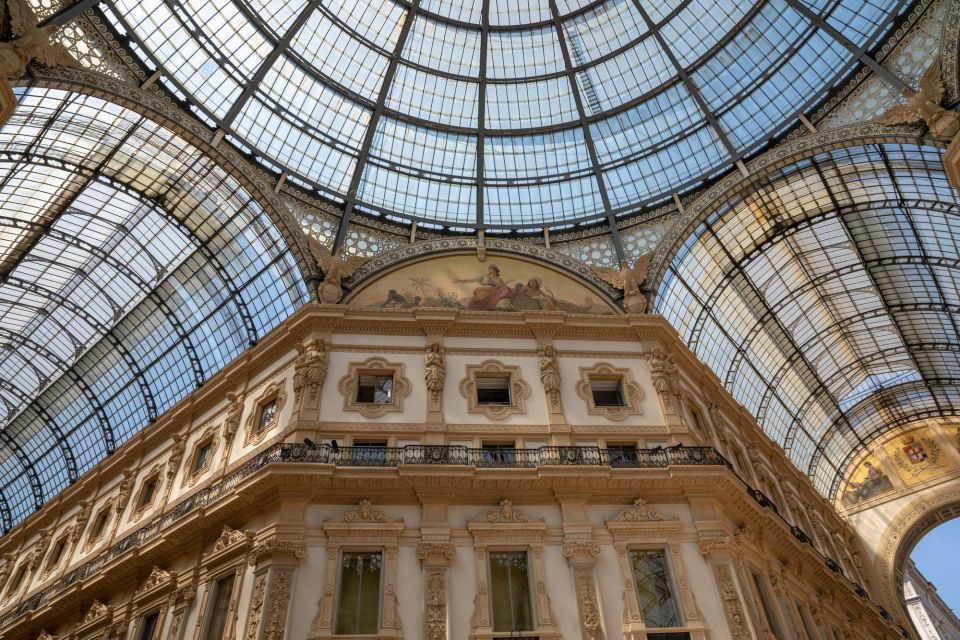 Milan: Express Walk with a Local in 90 minutes - Starting at Vittorio Emanuele II: the easy win