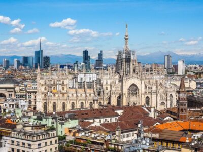 Milan: Express Walk with a Local in 90 minutes - Galleria to Teatro alla Scala: fashion lanes and opera-era energy