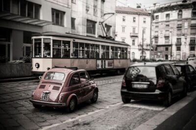 Milan: Fast Tour by Vintage Red Fiat 500 (30 mins, no stop) - Where You Meet: Via Palestro 16 and the Belgiojoso Royal Villa Area