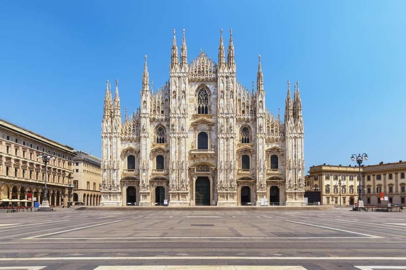 Milan: Fast Track Cathedral and Duomo Rooftop Guided Tour - Why the guide’s rooftop-to-interior story makes sense