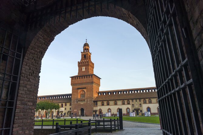 Milan: Highlights and Secret Treasures walking tour - One consideration before you go
