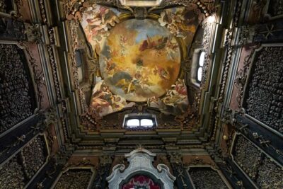 Milan: Highlights and Secret Treasures walking tour - A 3-hour Milan walking route that actually teaches the city