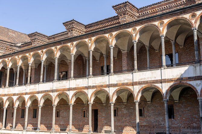 Milan: Highlights and Secret Treasures walking tour - Price and value: what $119.21 gets you in Milan