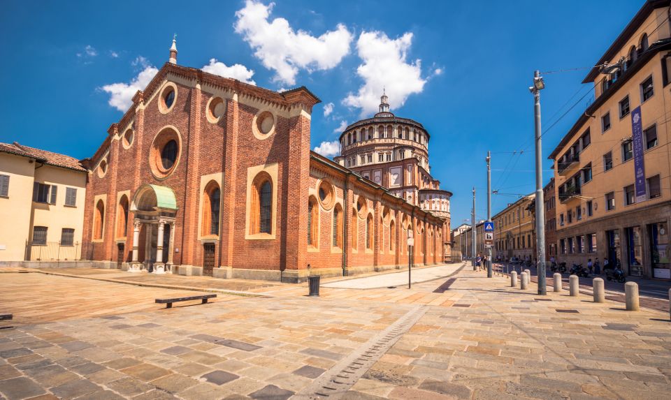 Milan: Highlights Guided Tour and Duomo Priority Access Tour - Castello Sforzesco and Parco Sempione: start with Milan’s calm