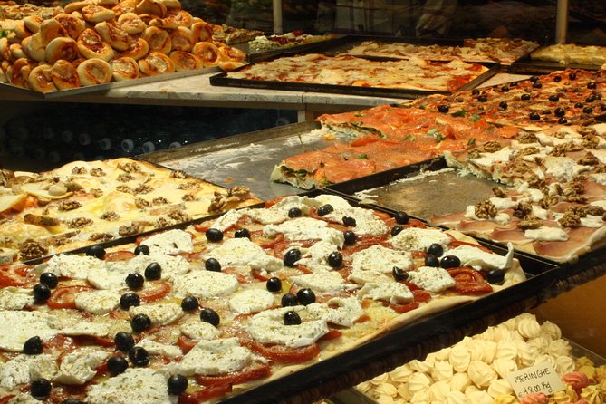 Milan : ITALIAN FOOD TOUR - 3h - Start at Piazza del Duomo, then eat while you walk