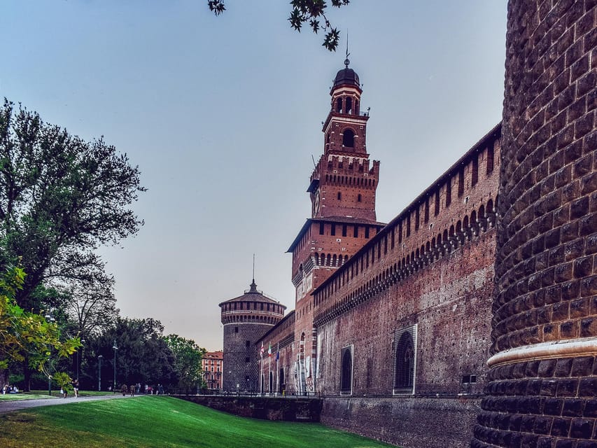 Milan: Night Tour by Bus - Key things to know before you board