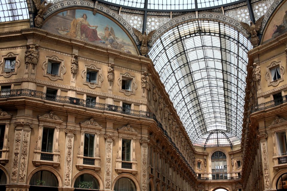 Milan: Private 4-Hour Walking Tour - Teatro La Scala area: Milan’s theater power without the crowds