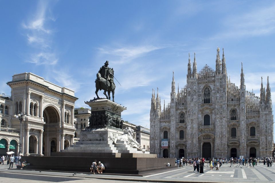 Milan: Private 4-Hour Walking Tour - Castle of Sforzesco: architecture you can feel