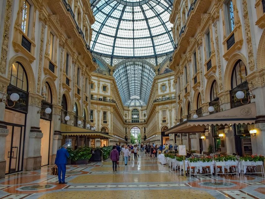 Milan: Private Guided Walking Tour with Aperitif - Walking the Historic Center: From Sforza to La Scala