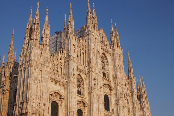 Milan Private Sightseeing Tour for Kids and Families with Local Guide - Meeting at Camparino in Galleria and Starting Smart