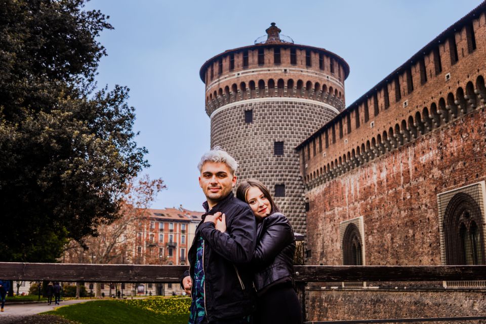 Milan: Professional Photoshoot Outside Sforza Castle - Key things I’d plan around