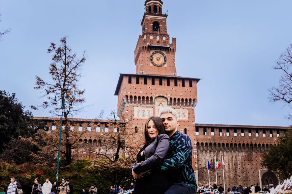 Milan: Professional Photoshoot Outside Sforza Castle - The outside Sforza Castle photo stop: angles, posing, and timing