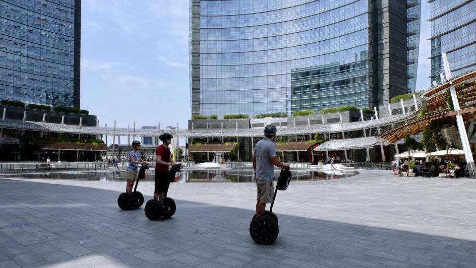 Milan: SEGWAY Tour with Live Tourist Guide 2 hours & half - Milan on a Segway: what you are really buying