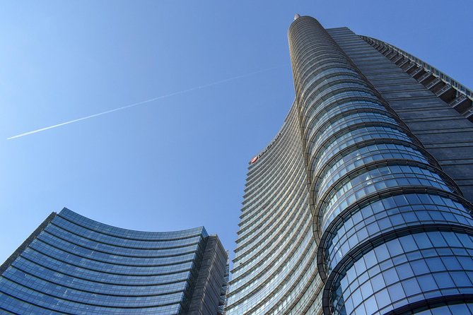 Milan Skyscrapers Guided Tour: Porta Nuova, Unicredit tower & Vertical Forest - What you’ll walk, how to pace yourself, and what to bring