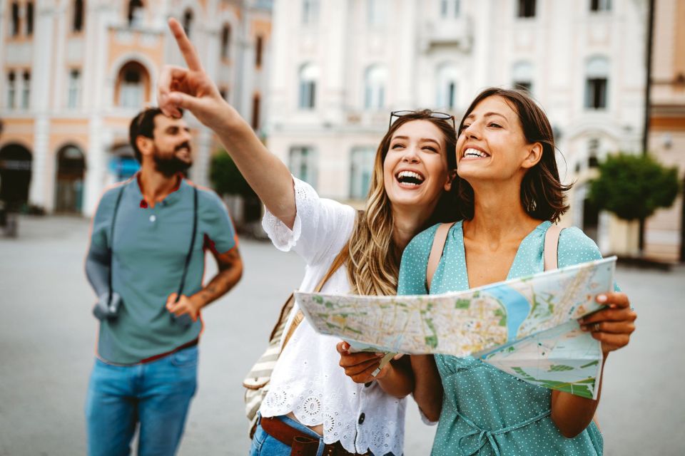 Milan: Small Group - Duomo & Rooftop, Wine & Food Tasting - Piazza della Scala and Galleria Vittorio Emanuele II: Milan’s showpiece pairing