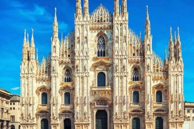 Milan : Small Group Tour Duomo and Terrazze - Stop 1: Piazza del Duomo outside—more than just a photo stop