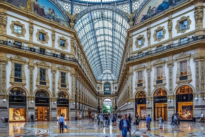 Milan Walking Tour: Explore Top Sights & Hidden Gems - Bottega Rossa Food Lesson Without Going Inside