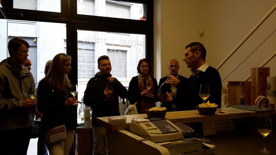 Milan: Wine Tasting with an Italian Sommelier - The real lesson: grapes, fermentation, and how to taste without guessing