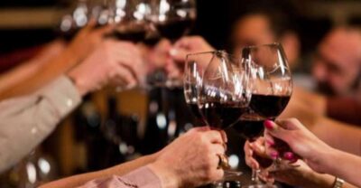 Milan: Wine Tasting with an Italian Sommelier - How the one-hour aperitivo tasting actually plays out