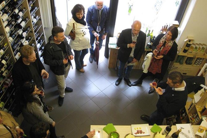 Milan Wine Tasting with Italian Sommelier - Who should book this Milan wine tasting